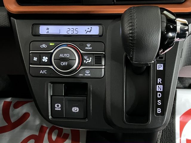 DAIHATSU TANTO FAN CROSS 4WD 2024 Image 31