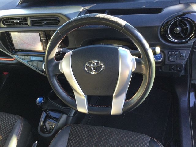 TOYOTA AQUA 2016 Image 31