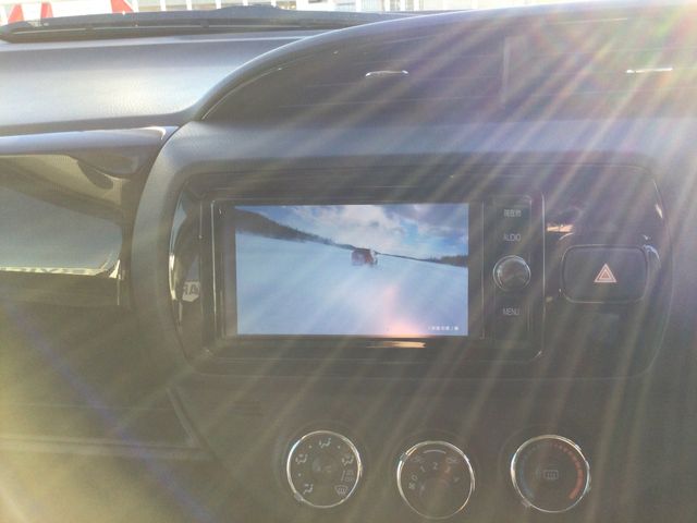 TOYOTA VITZ 2018 Image 31