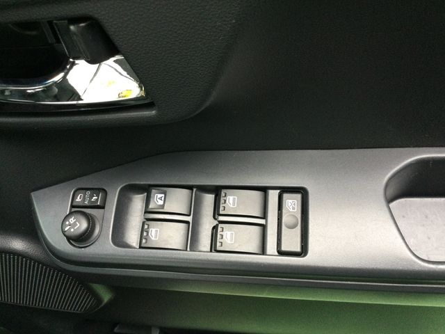 DAIHATSU WAKE 2017 Image 31