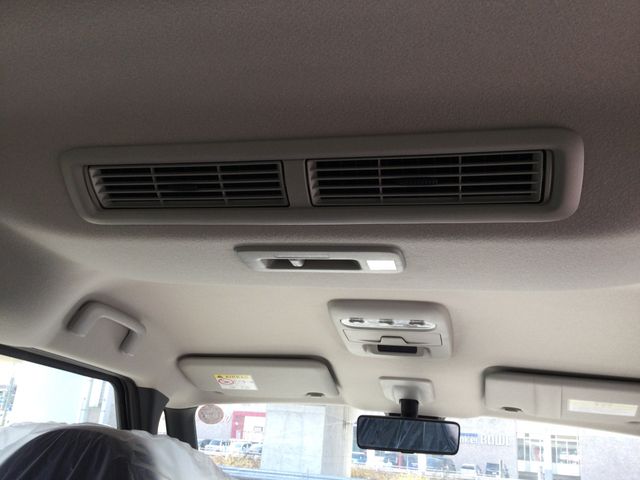 MITSUBISHI DELICA MINI 2025 Image 31