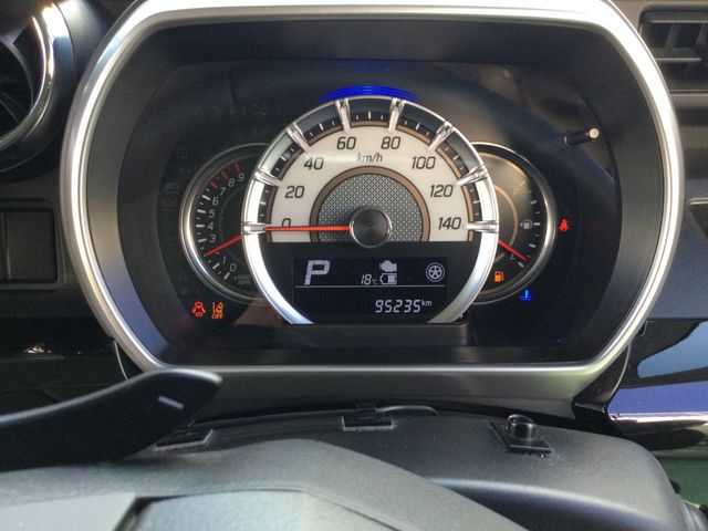 SUZUKI SPACIA CUSTOM 2018 Image 31