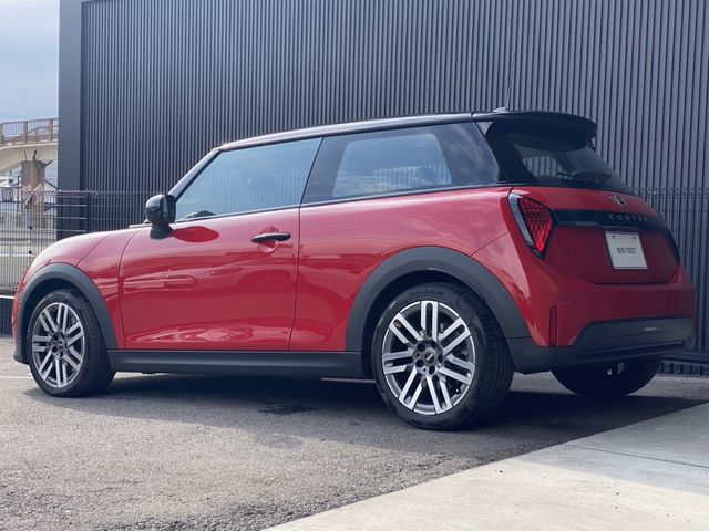 BMW MINI COOPER 2025 Image 31