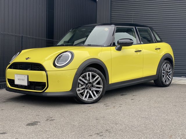 BMW MINI COOPER 5DOOR 2025 Image 31