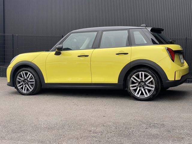 BMW MINI COOPER 5DOOR 2025 Image 31