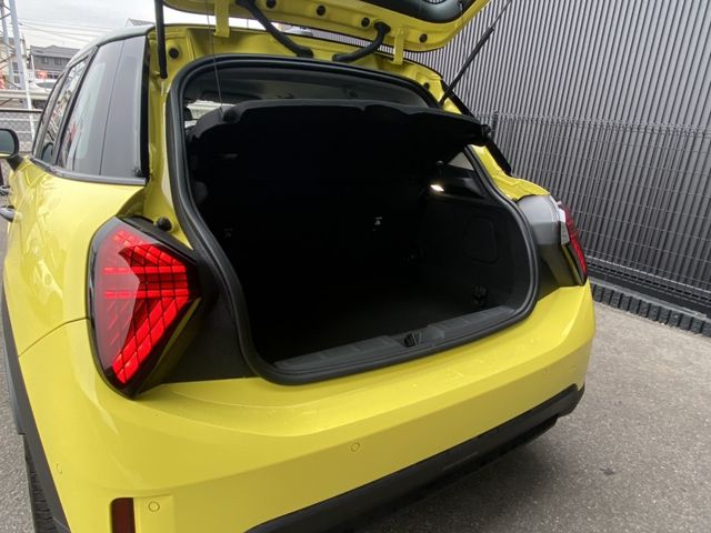 BMW MINI COOPER 5DOOR 2025 Image 31