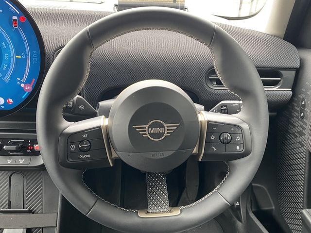 BMW MINI COOPER 5DOOR 2025 Image 31