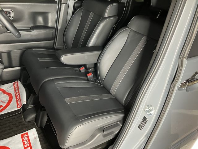 HONDA N BOX CUSTOM 4WD 2024 Image 31