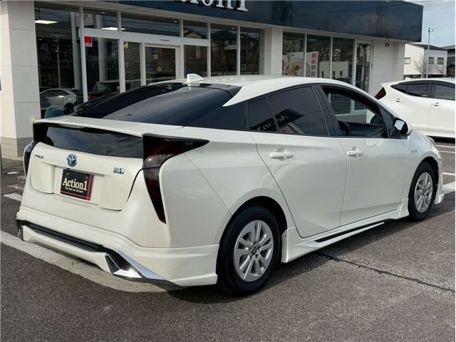 TOYOTA PRIUS 2016 Image 31