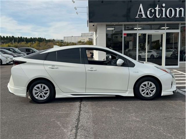 TOYOTA PRIUS 2016 Image 31