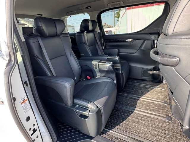 TOYOTA ALPHARD 2019 Image 31