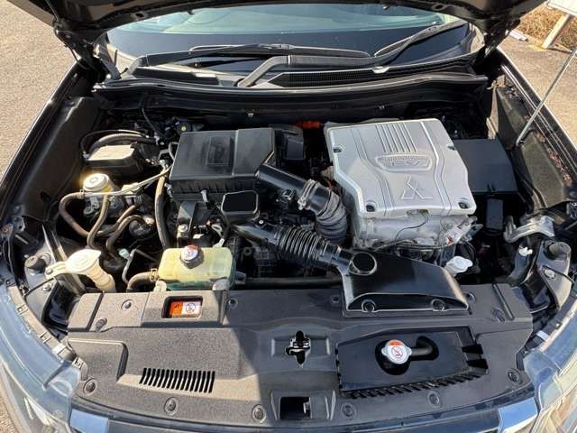 MITSUBISHI OUTLANDER PHEV 2016 Image 31