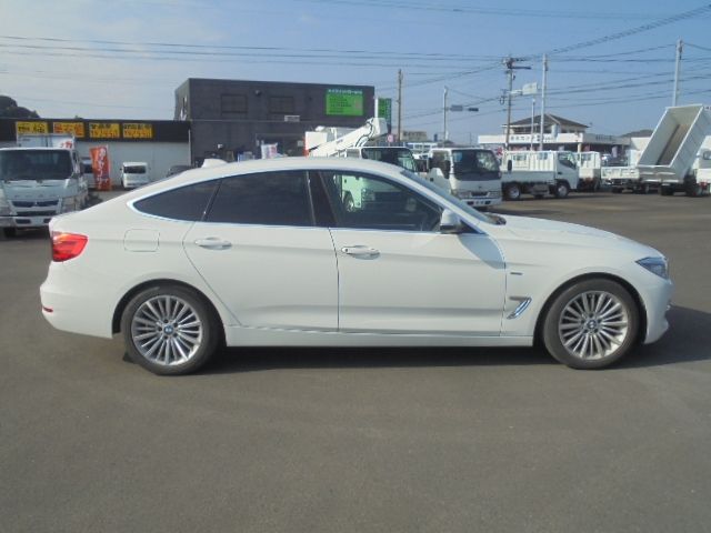 BMW 3SERIES GRAN TUR 2015 Image 31