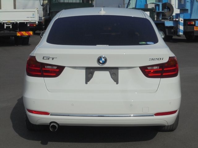 BMW 3SERIES GRAN TUR 2015 Image 31