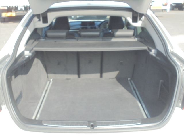 BMW 3SERIES GRAN TUR 2015 Image 31