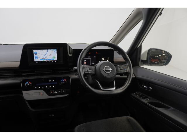 NISSAN SERENA  WG 2024 Image 31