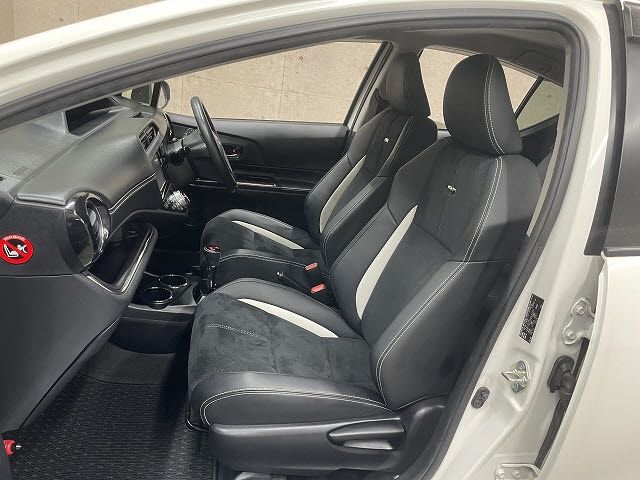 TOYOTA AQUA 2014 Image 31