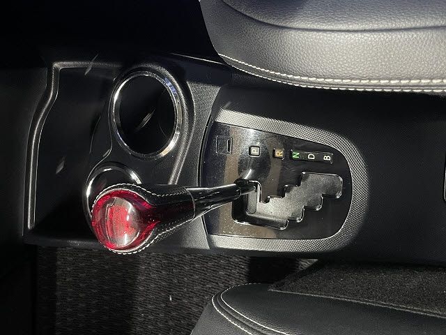 TOYOTA AQUA 2014 Image 31