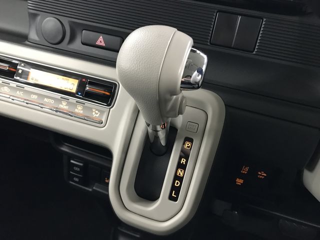 SUZUKI WAGON R SMILE 2024 Image 31