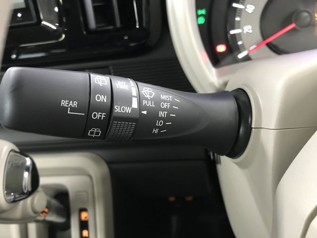 SUZUKI WAGON R SMILE 2024 Image 31