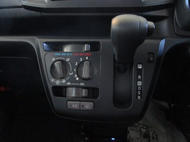 DAIHATSU MIRA E:S 4WD 2019 Image 31