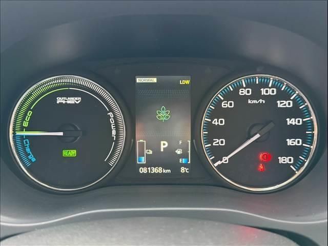 MITSUBISHI OUTLANDER PHEV 2015 Image 31