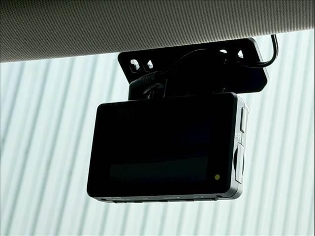 MITSUBISHI OUTLANDER PHEV 2015 Image 31