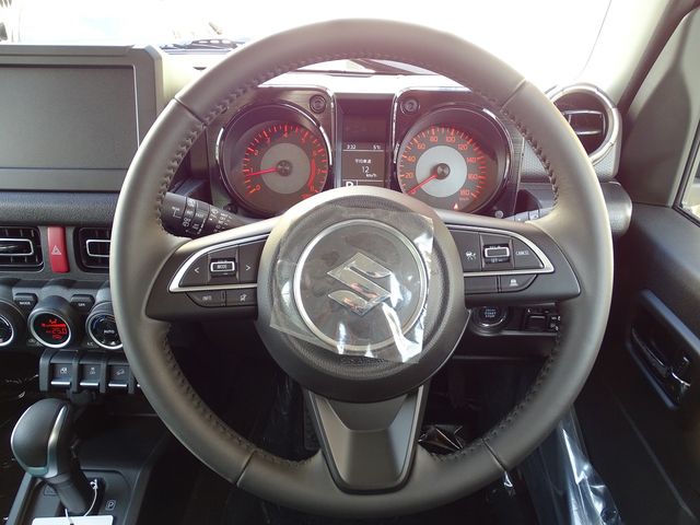 SUZUKI JIMNY NOMADE 2026 Image 31