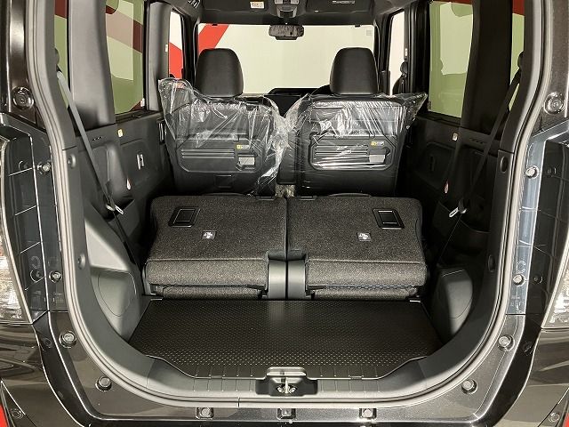 DAIHATSU TANTO CUSTOM 4WD 2025 Image 31