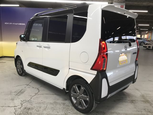 DAIHATSU TANTO FAN CROSS 4WD 2023 Image 31