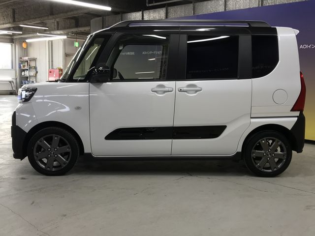 DAIHATSU TANTO FAN CROSS 4WD 2023 Image 31
