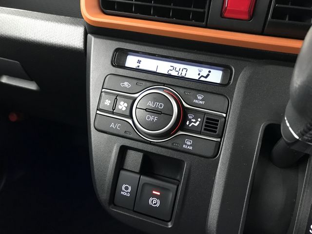 DAIHATSU TANTO FAN CROSS 4WD 2023 Image 31