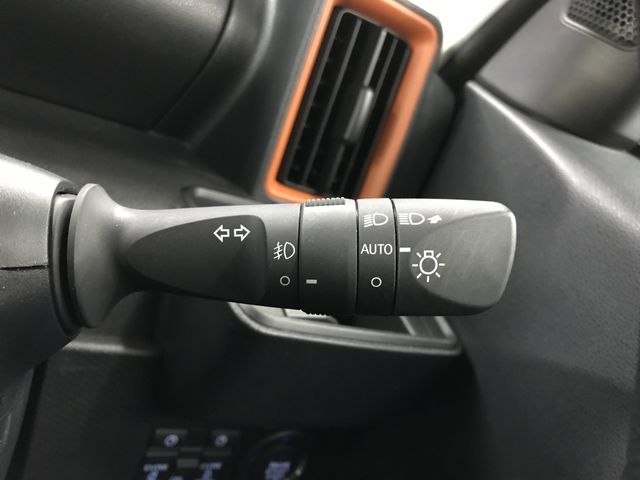 DAIHATSU TANTO FAN CROSS 4WD 2023 Image 31