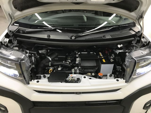 DAIHATSU TANTO FAN CROSS 4WD 2023 Image 31