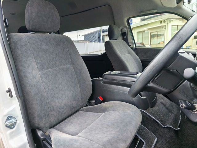 TOYOTA HIACE WAGON 2018 Image 31