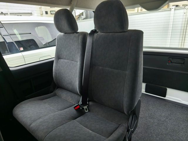 TOYOTA HIACE WAGON 2018 Image 31