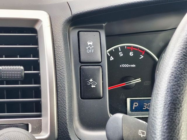 TOYOTA HIACE WAGON 2018 Image 31