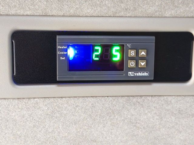 TOYOTA HIACE WAGON 2018 Image 31