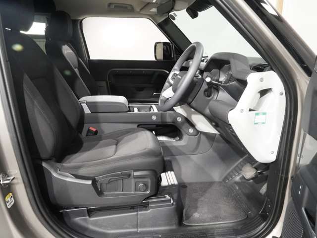 ROVER DEFENDER 2023 Image 31