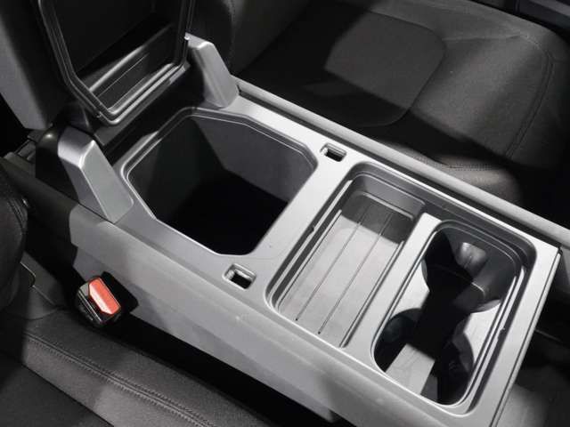 ROVER DEFENDER 2023 Image 31