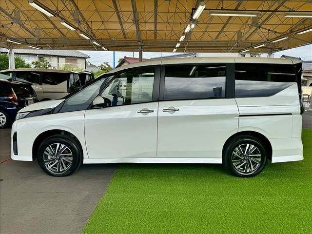 NISSAN SERENA  WG 4WD 2025 Image 31