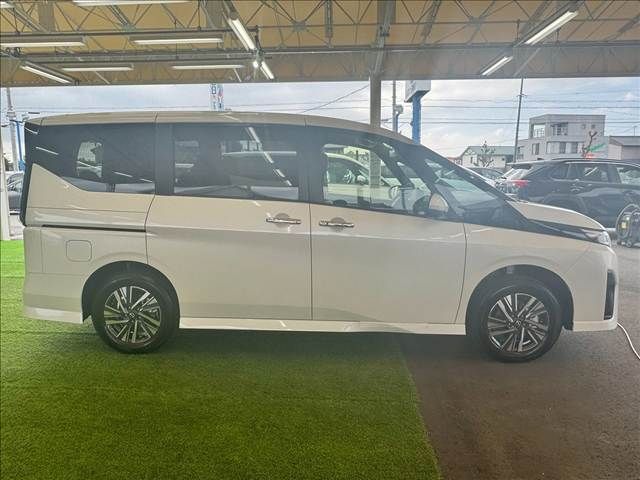 NISSAN SERENA  WG 4WD 2025 Image 31