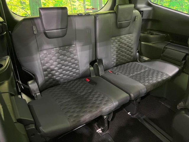 TOYOTA VOXY 4WD 2025 Image 31