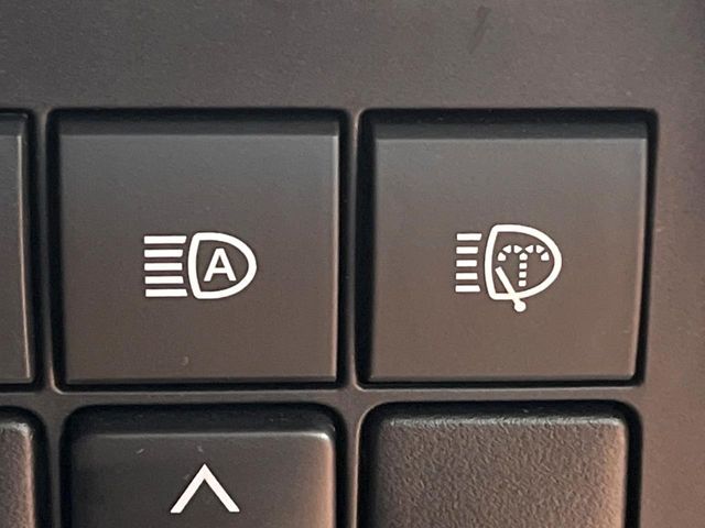 TOYOTA LANDCRUISER PRADO 2022 Image 31