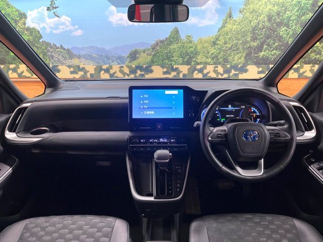 TOYOTA VOXY HYBRID 2023 Image 31