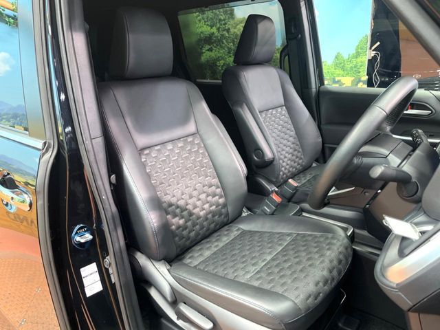 TOYOTA VOXY HYBRID 2023 Image 31