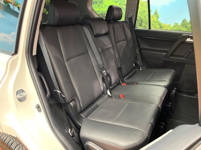 TOYOTA LANDCRUISER PRADO 2023 Image 31