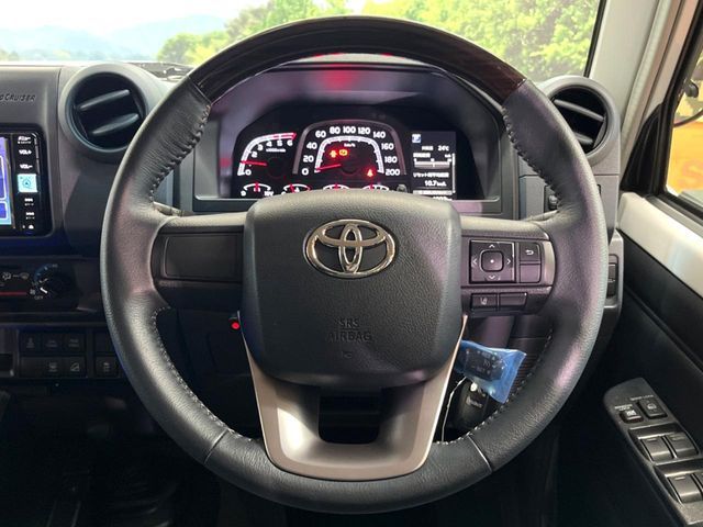 TOYOTA LANDCRUISER 70 2024 Image 31