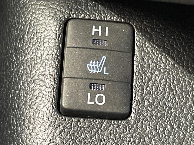 TOYOTA PRIUS PHV 2017 Image 31