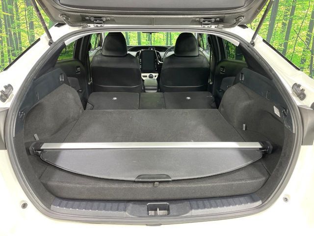 TOYOTA PRIUS PHV 2017 Image 31